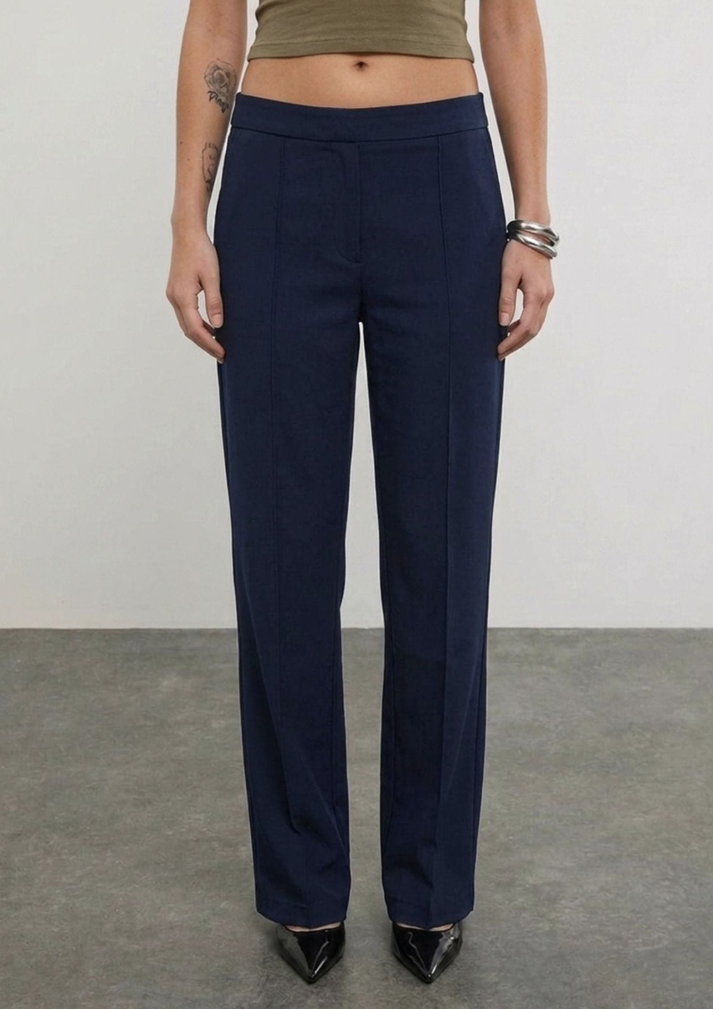 Navy High Rise Tapered Pants - BEEGLEE