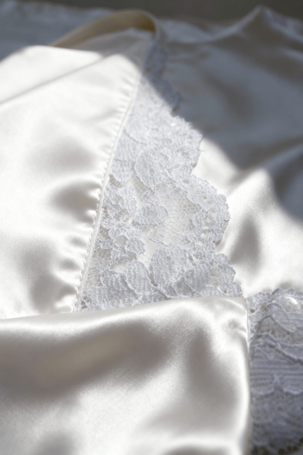 White Moonlit mini dress - BEEGLEE