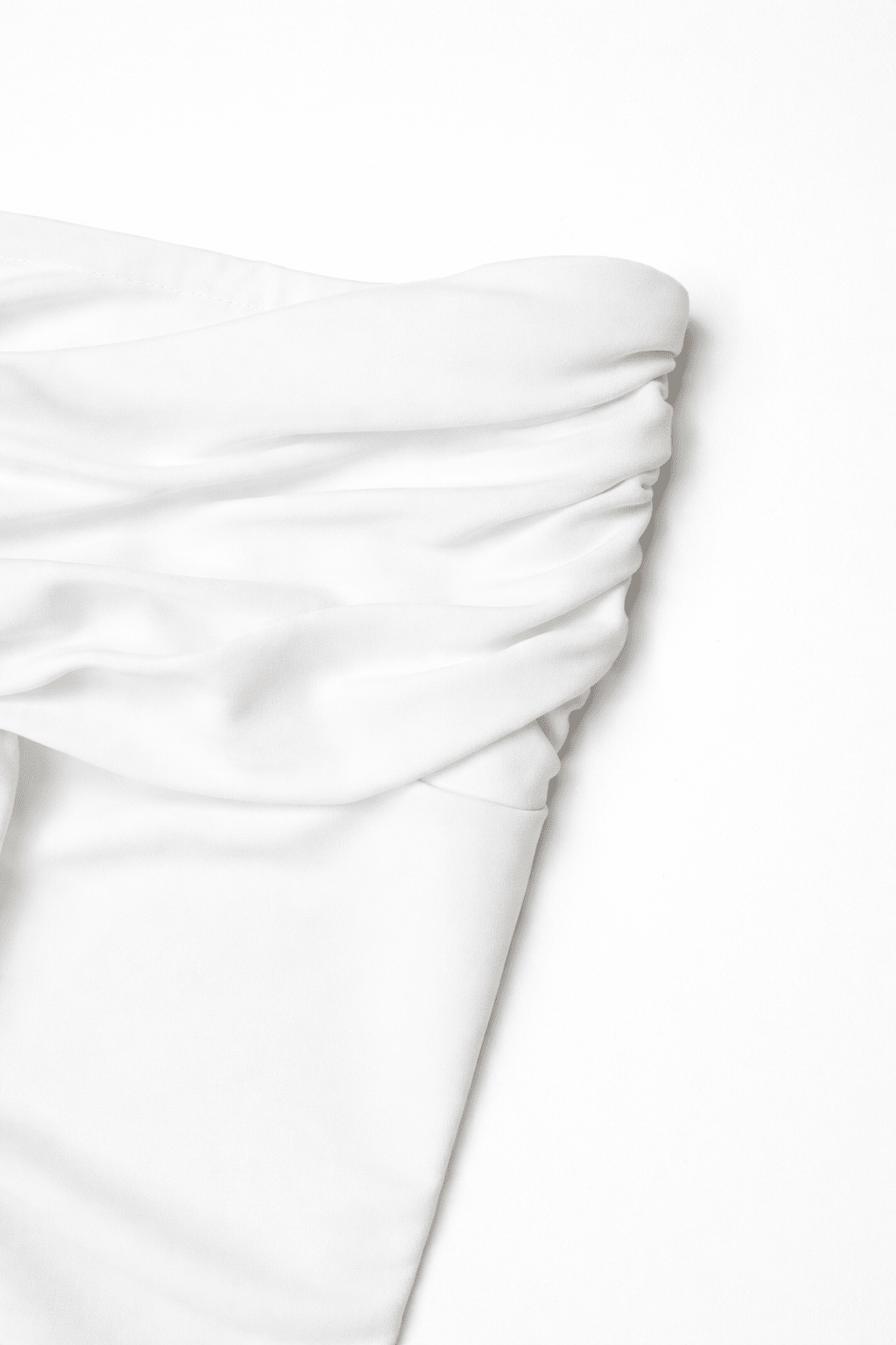 White Slinky Halter Top - BEEGLEE